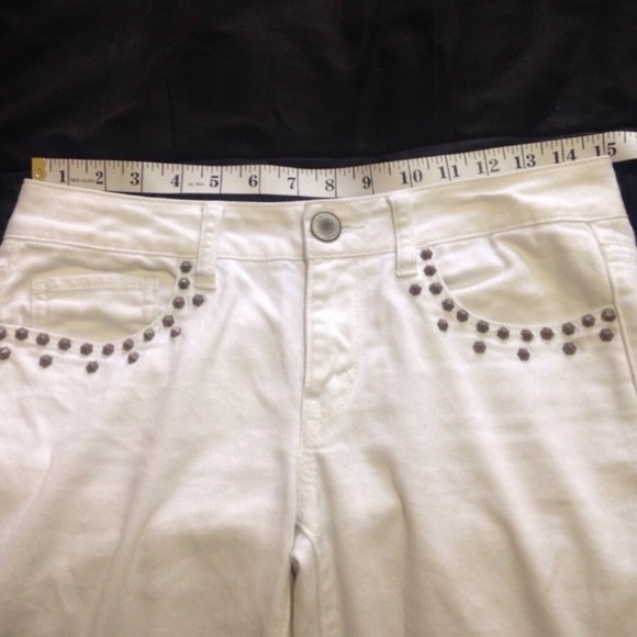 AE Skinny Jeans White Pocket Detail Like New! - Picture 5 of 6